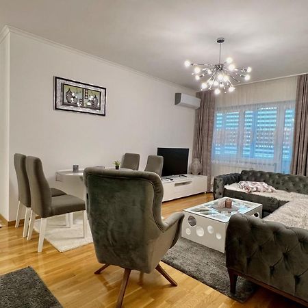 Apartman Nejra Тузла Экстерьер фото