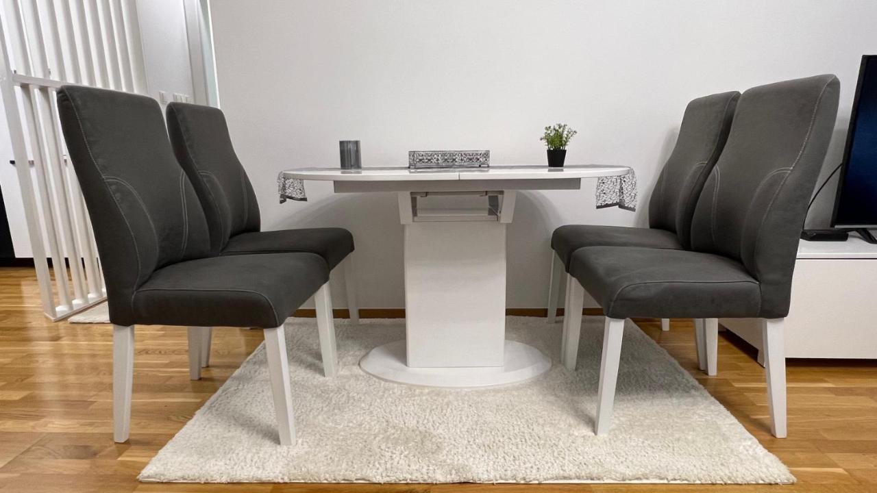 Apartman Nejra Тузла Экстерьер фото